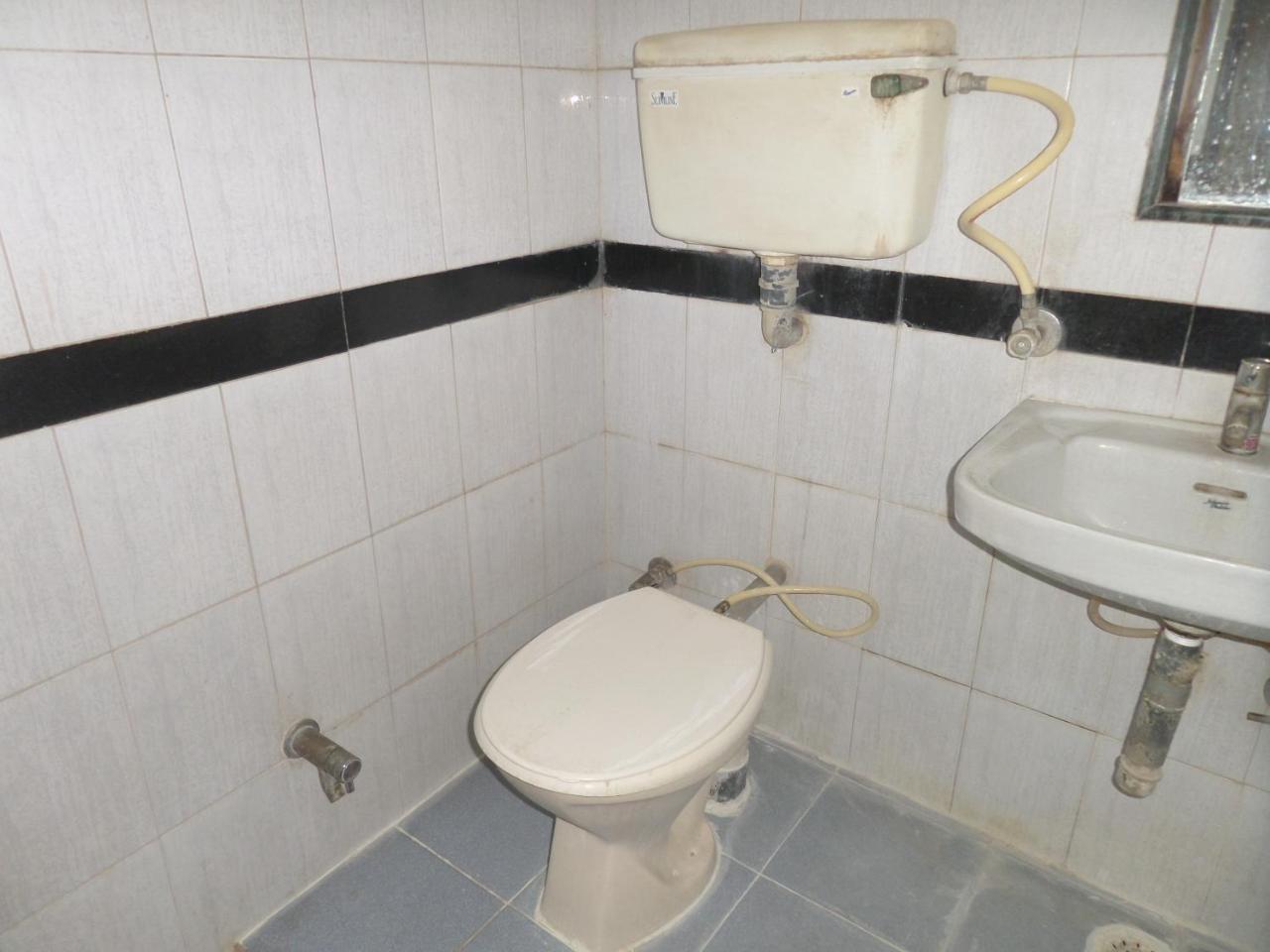 Hotel Padma Nashik Exterior foto